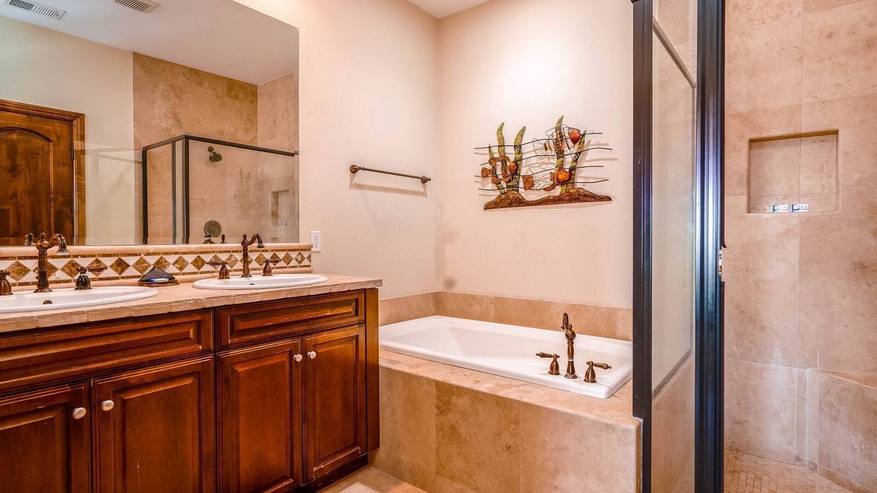 Photo of Bathroom in El Dorado Ranch