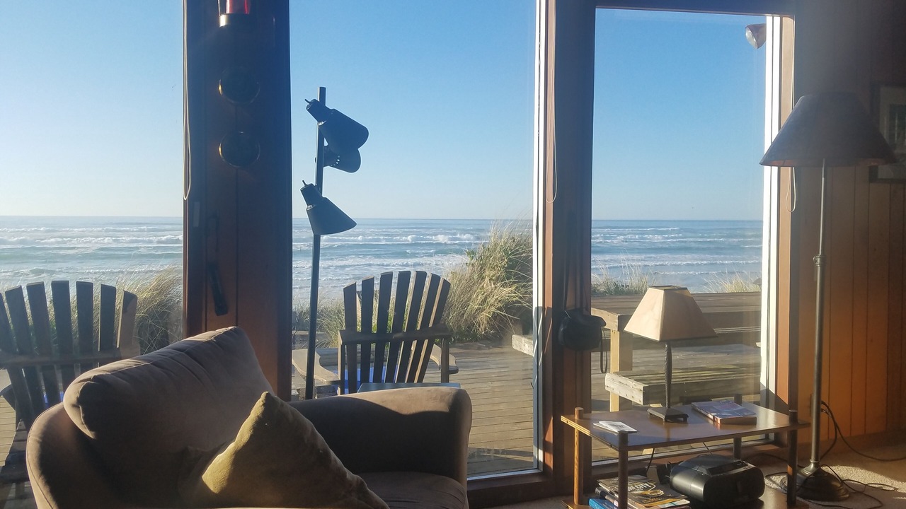 Photo of Livingroom in Rockaway Beach