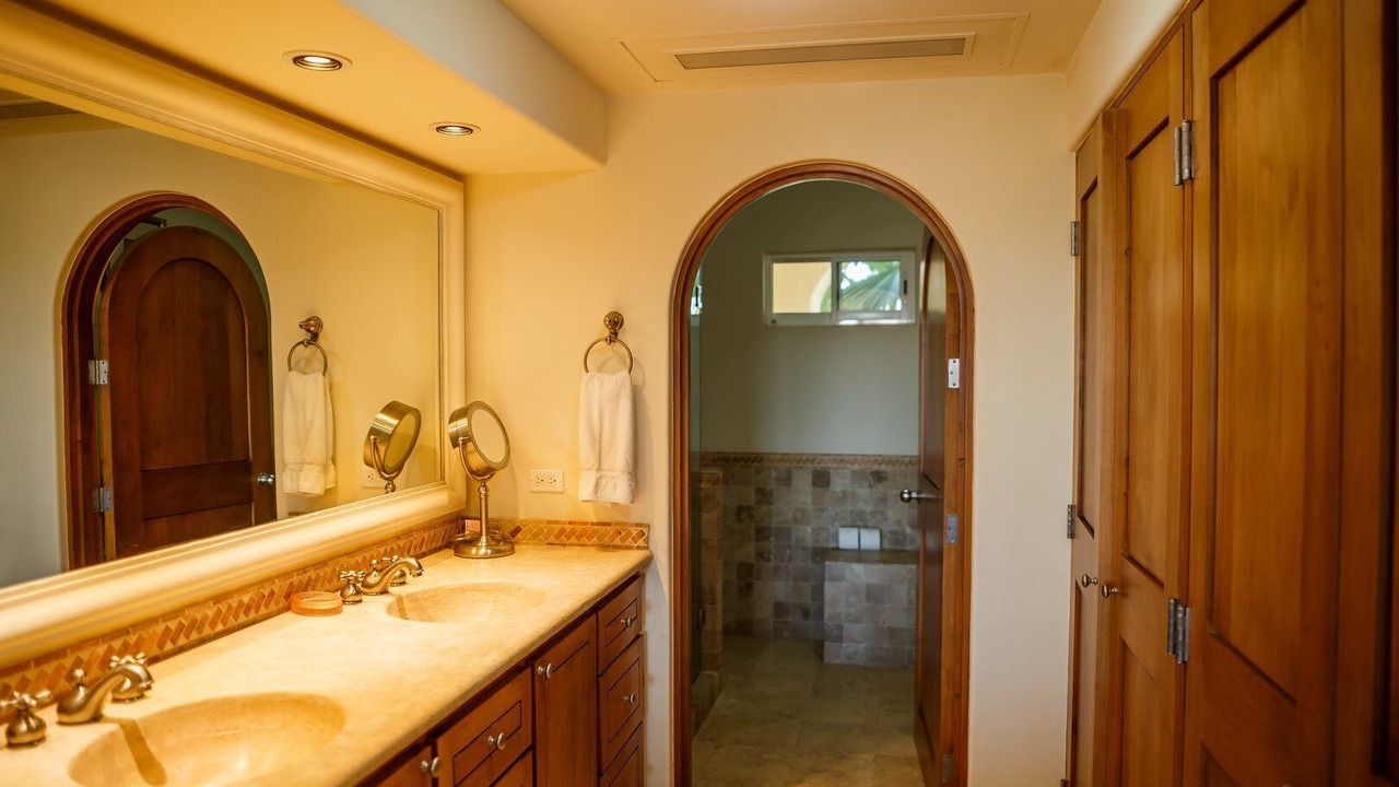 Photo of Bathroom in Zona Hotelera