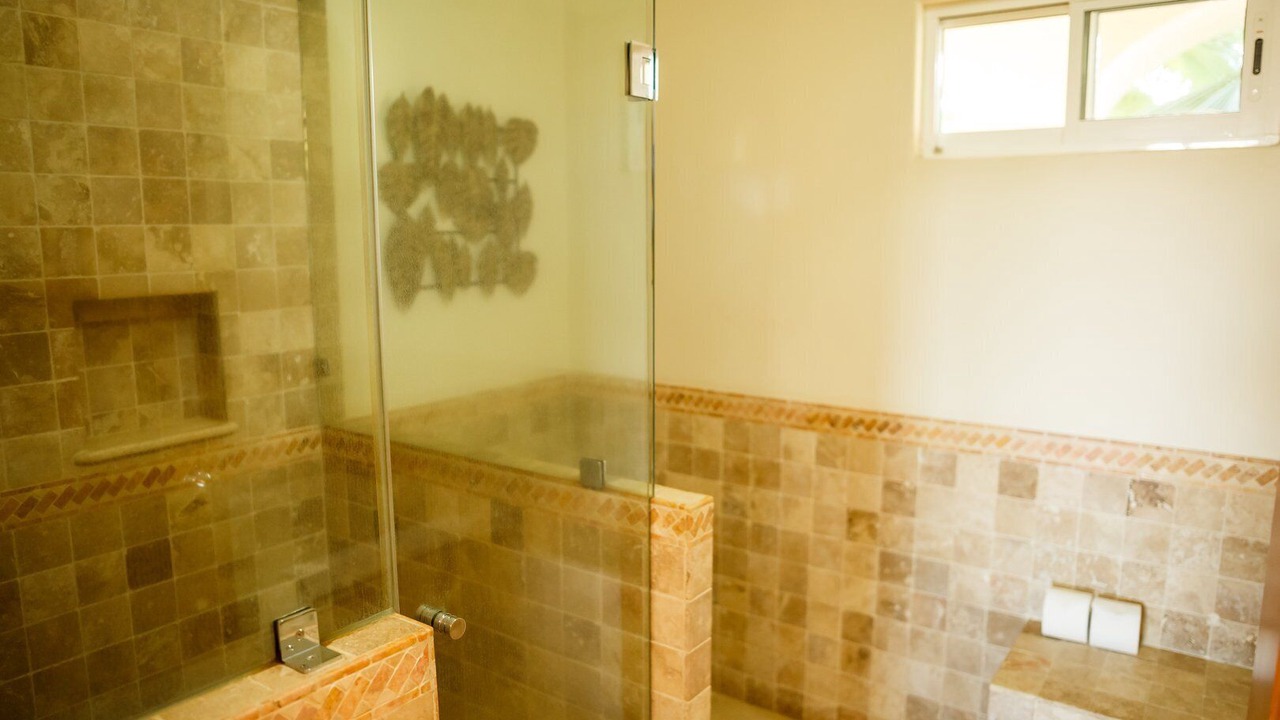 Photo of Bathroom in Zona Hotelera
