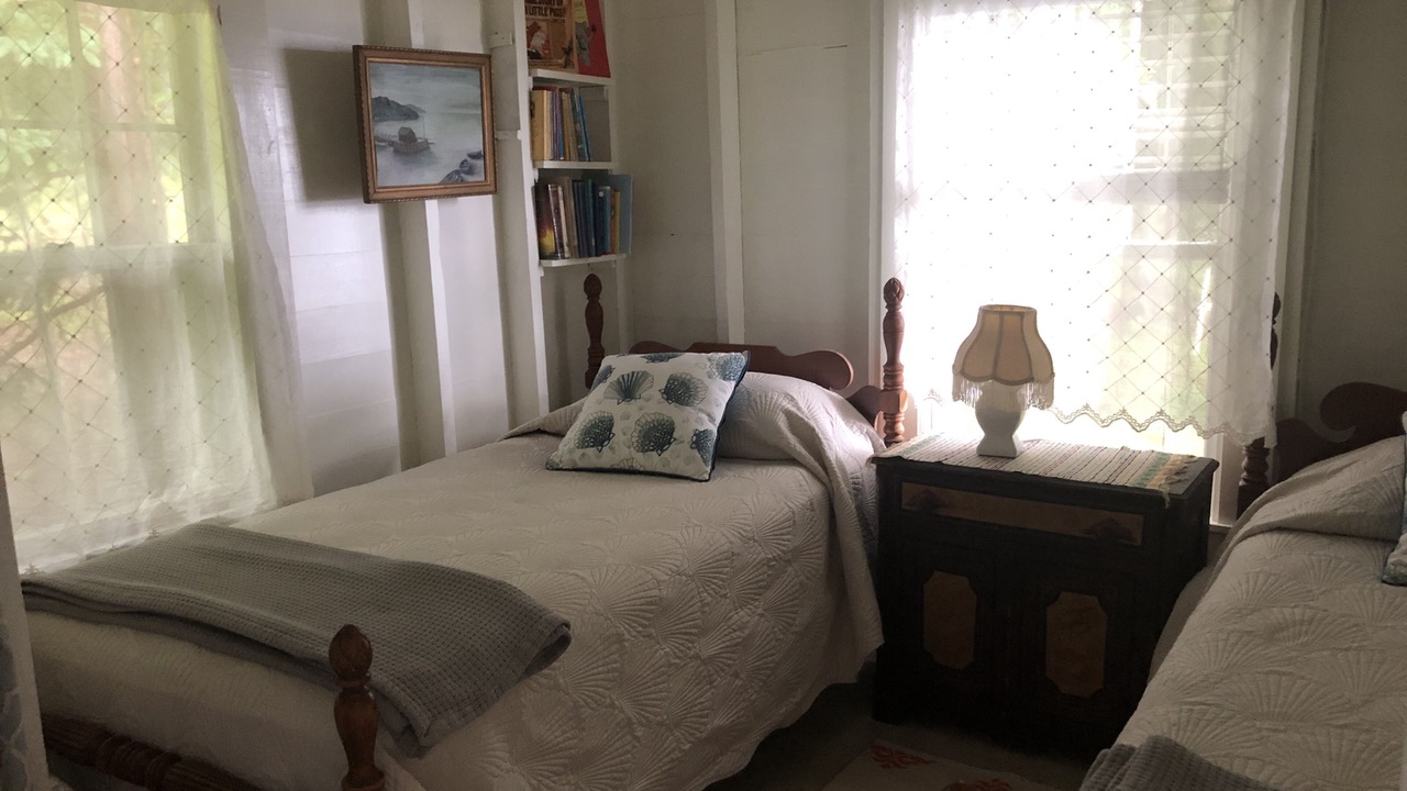 Photo of Bedroom in Brooksville