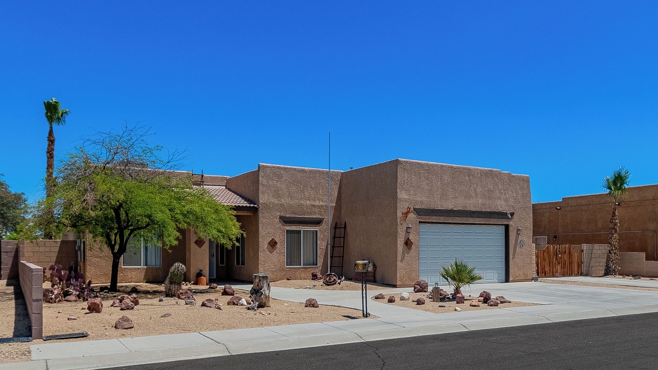Photo of Outdoor in Desert Foothills