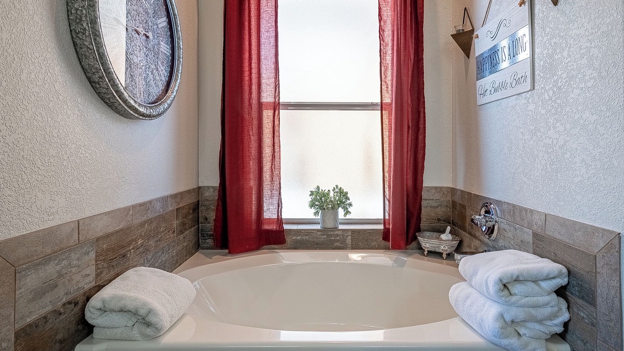 Photo of Bathroom in Desert Foothills