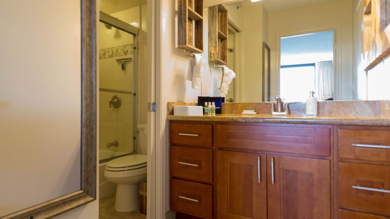 Photo of Bathroom in Waikiki