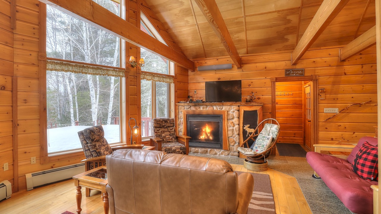 Photo of Livingroom in Sandy River