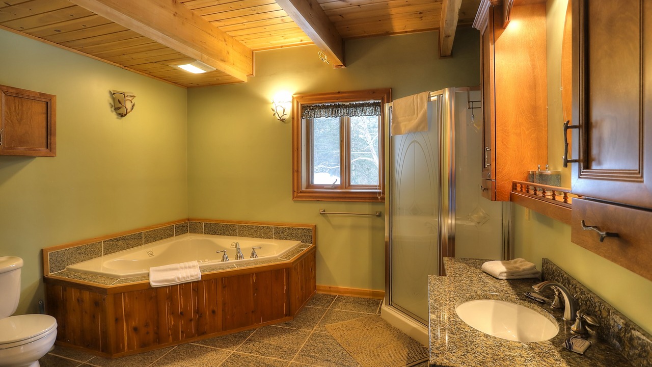Photo of Bathroom in Sandy River