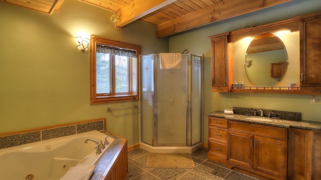Photo of Bathroom in Sandy River