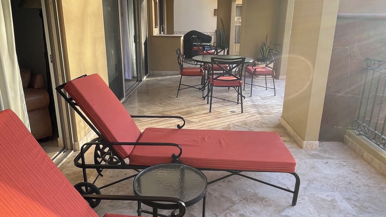 Photo of Patio Balcony in Flamingos