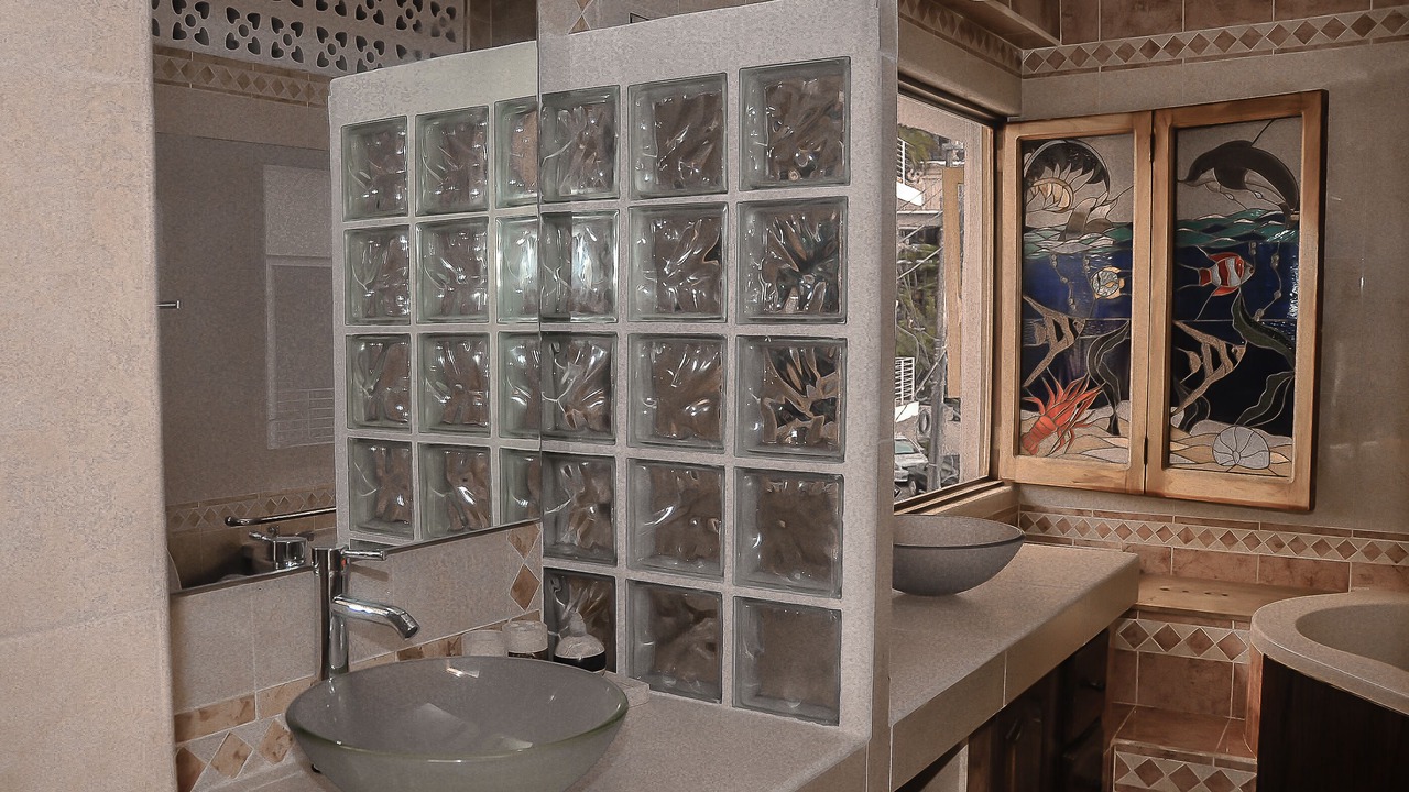 Photo of Bathroom in Romantic Zone