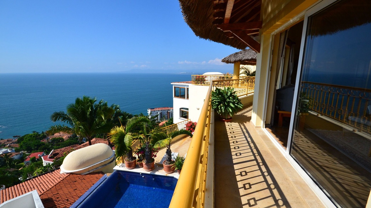 Photo of Patio Balcony in Conchas Chinas