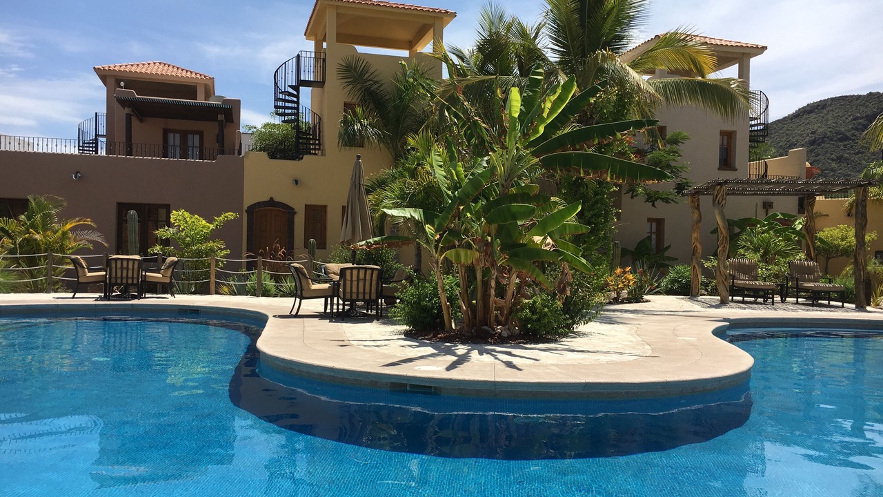 Photo of Outdoor in Nopolo