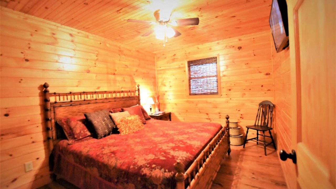 Photo of Bedroom in Sautee Nacoochee