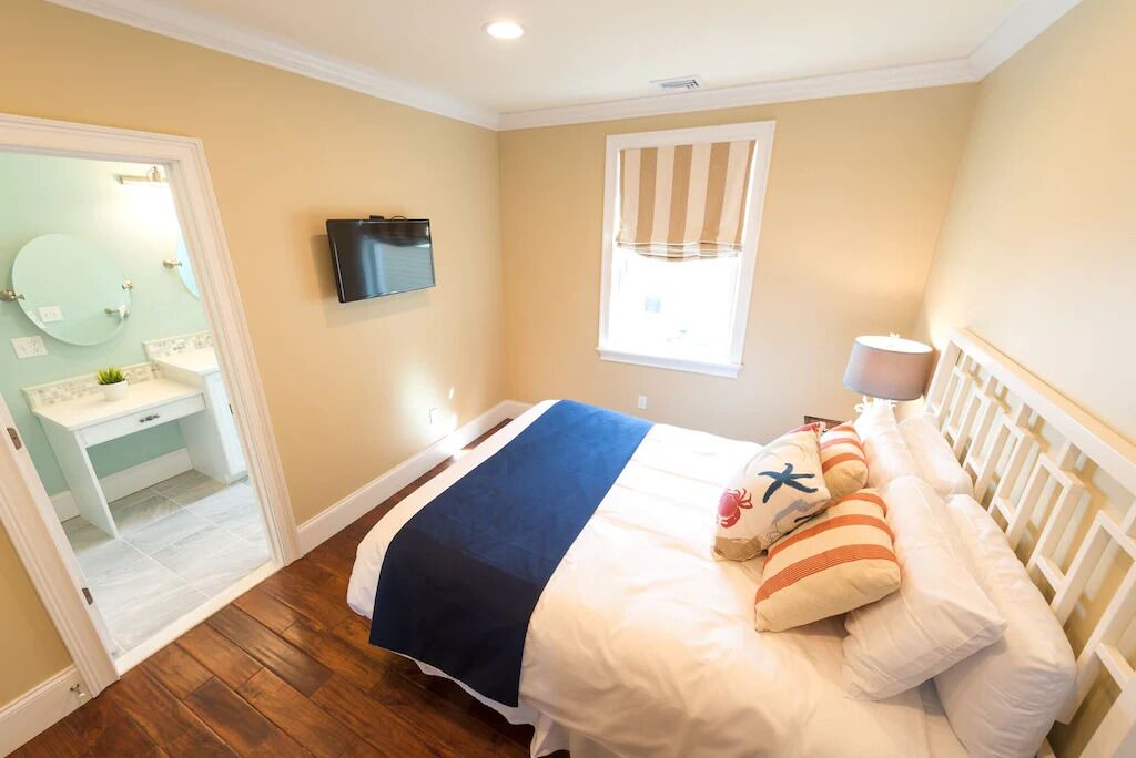 Photo of Bedroom in Yachting Village