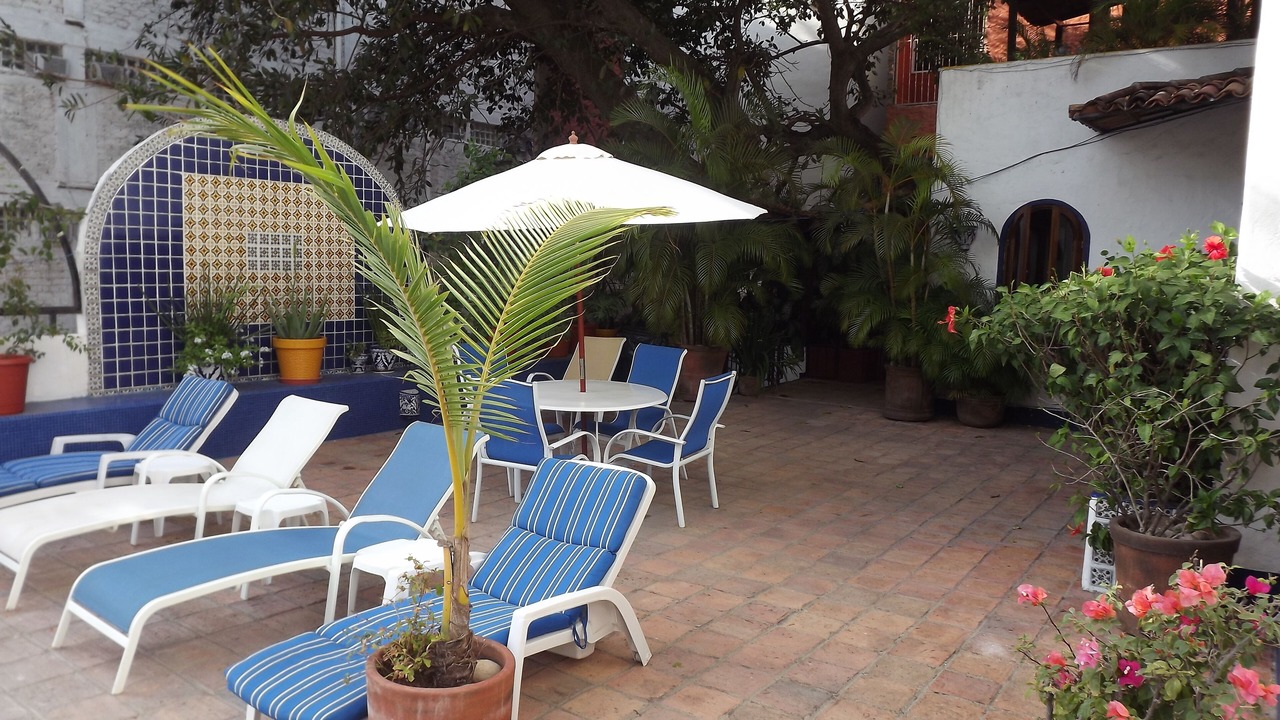 Photo of Outdoor in Romantic Zone