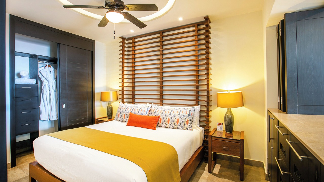 Photo of Bedroom in Romantic Zone