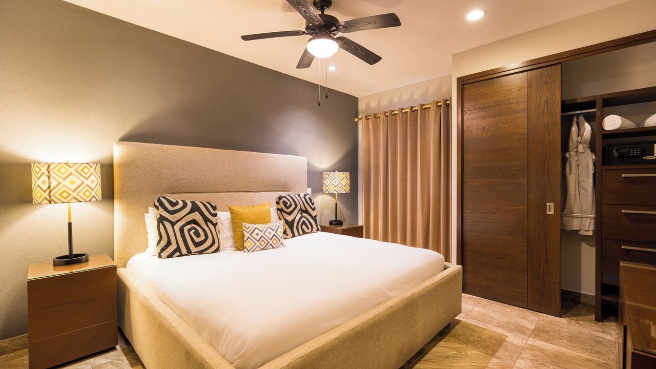 Photo of Bedroom in Romantic Zone