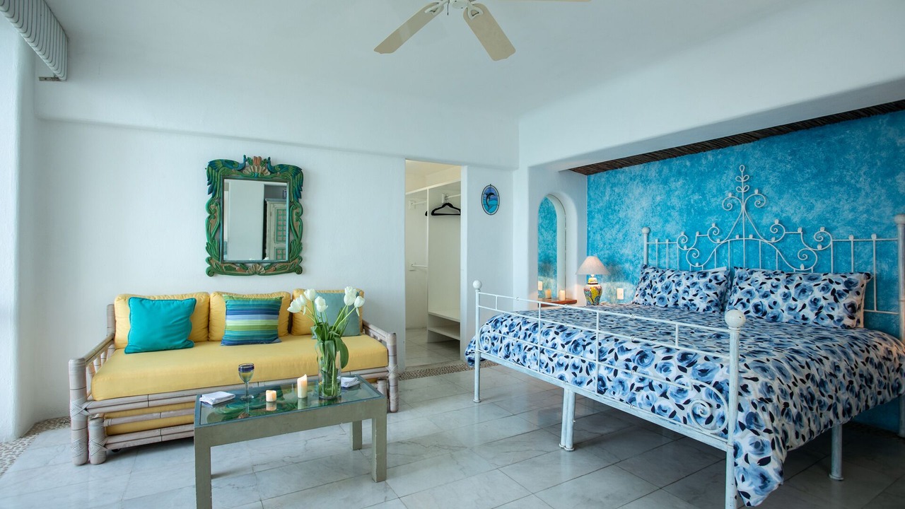 Photo of Bedroom in South Shore Hotel Area