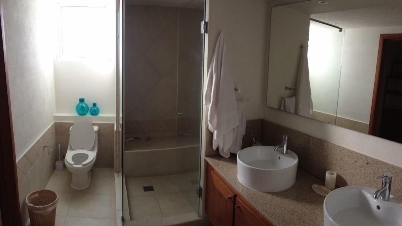 Photo of Bathroom in South Hotel Zone