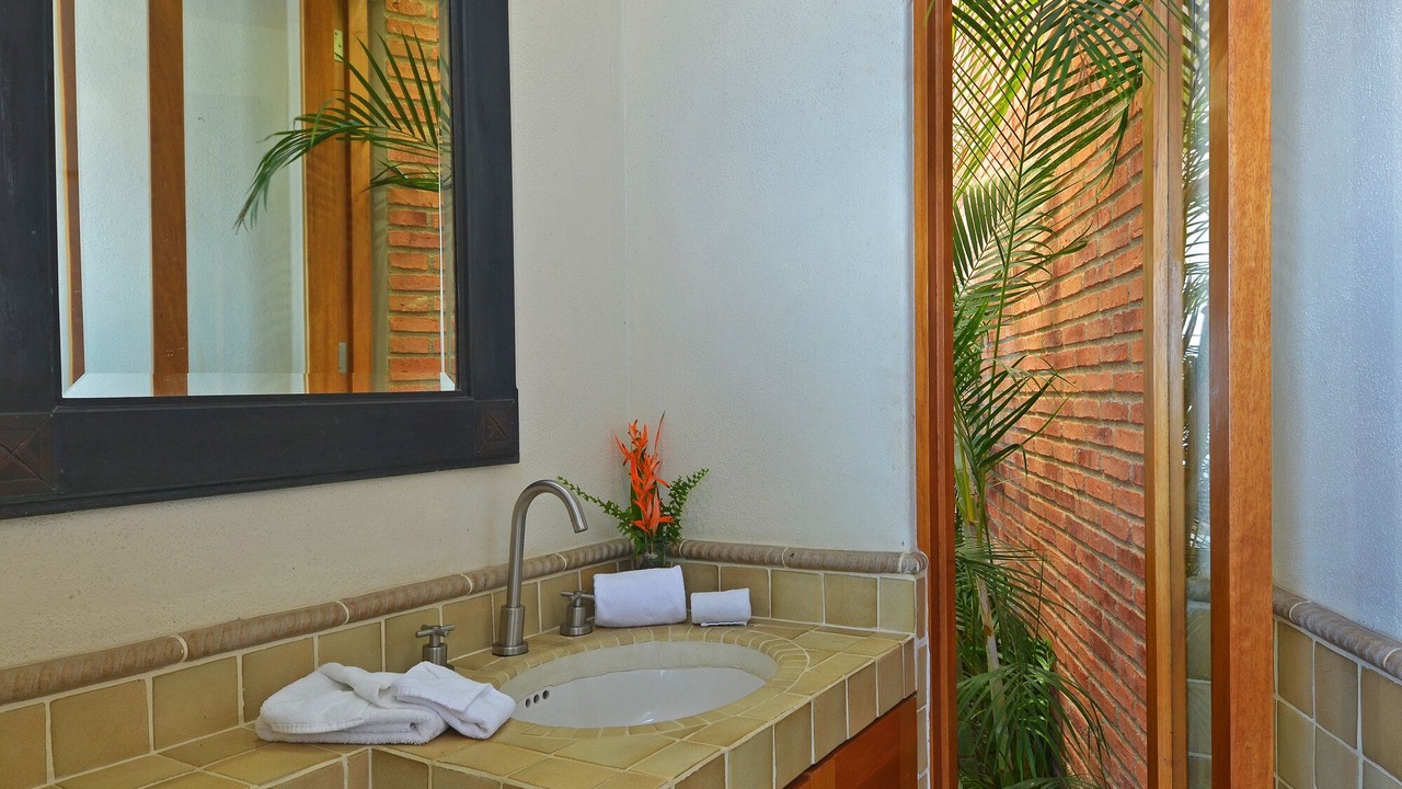 Photo of Outdoor in Romantic Zone