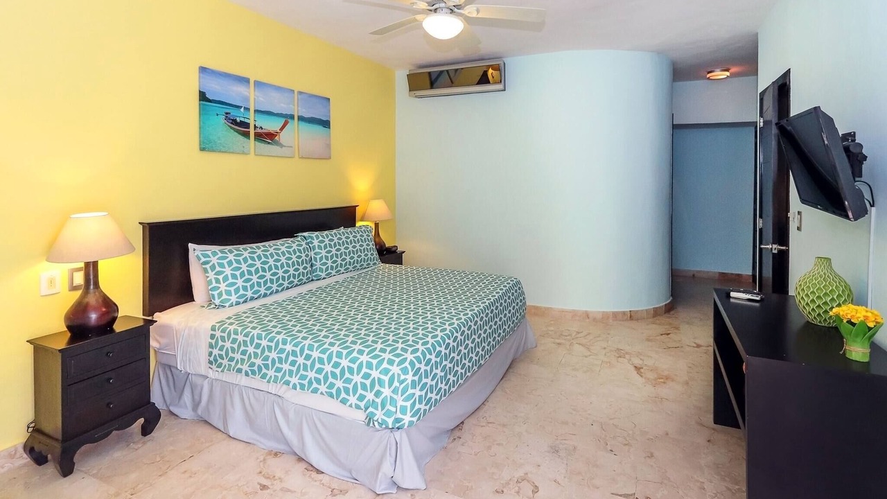 Photo of Bedroom in Downtown