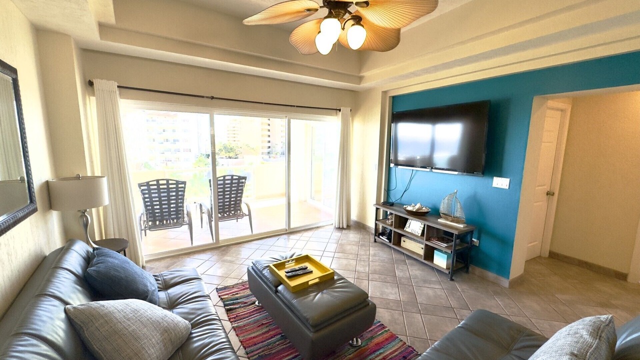 Photo of Livingroom in Sandy Beach