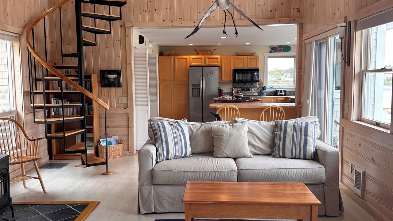 Photo of Livingroom in Tremont