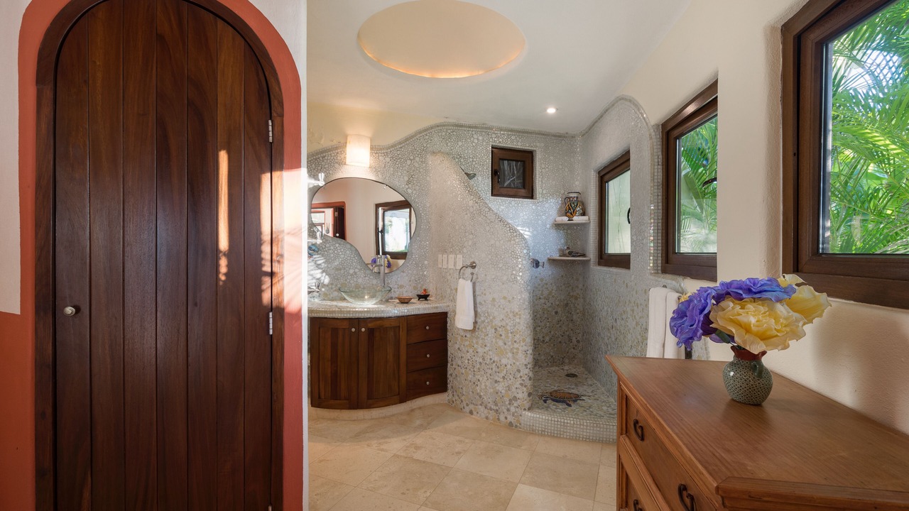 Photo of Bathroom in Litibu