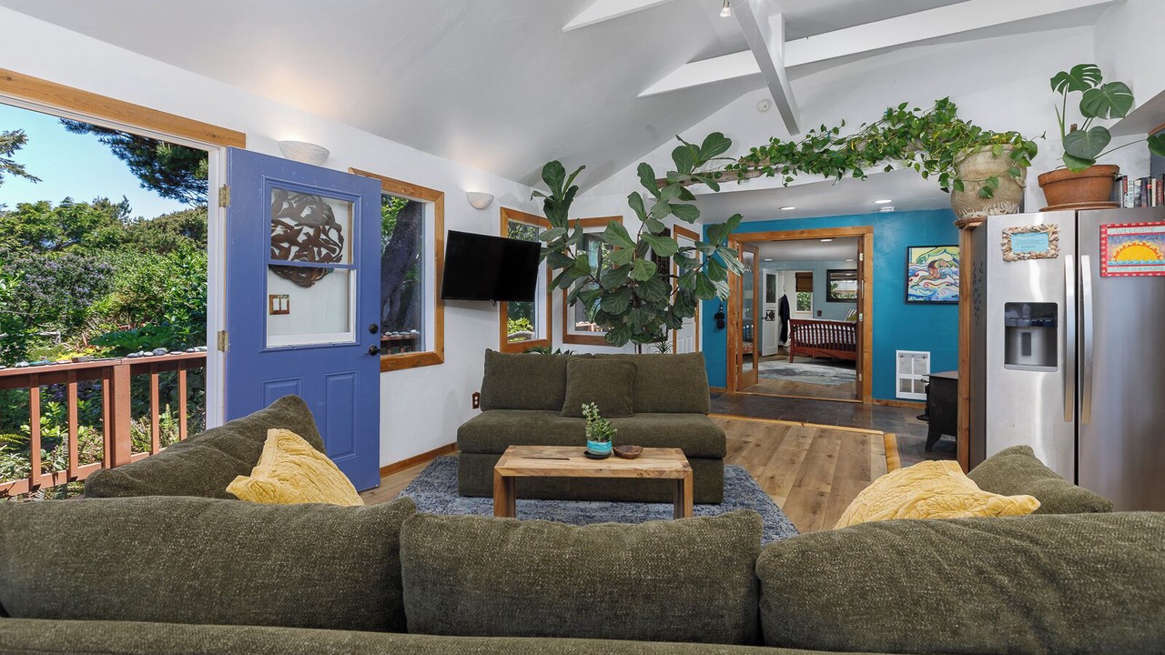 Photo of Bedroom in Agate Beach