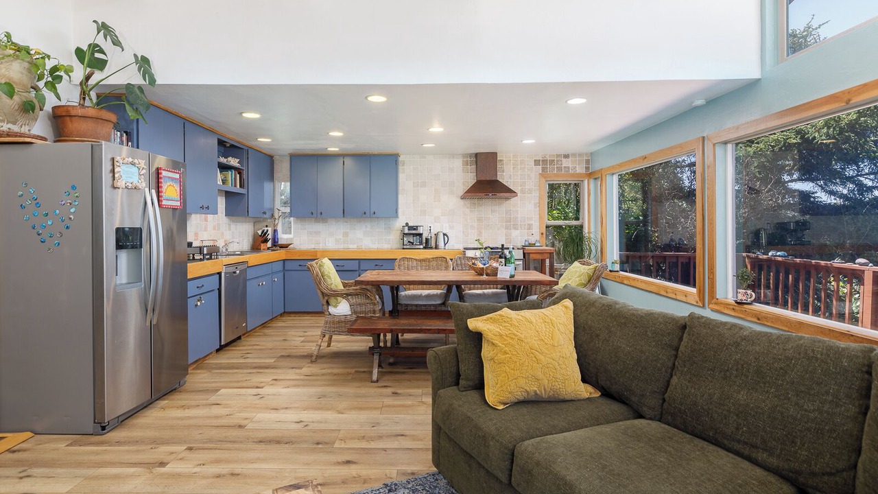 Photo of Bedroom in Agate Beach