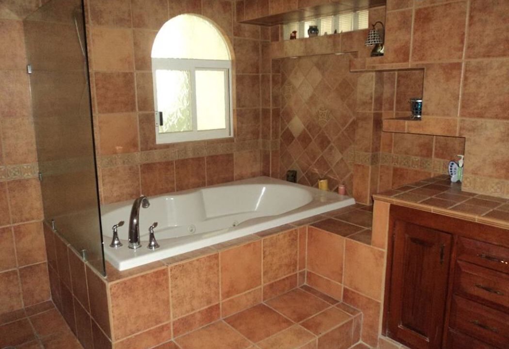 Photo of Bathroom in Lomas de Trujillo