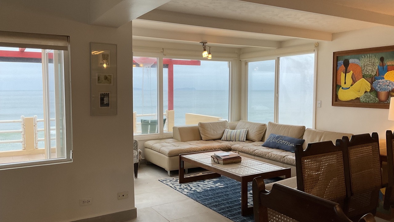Photo of Livingroom in San Antonio del Mar