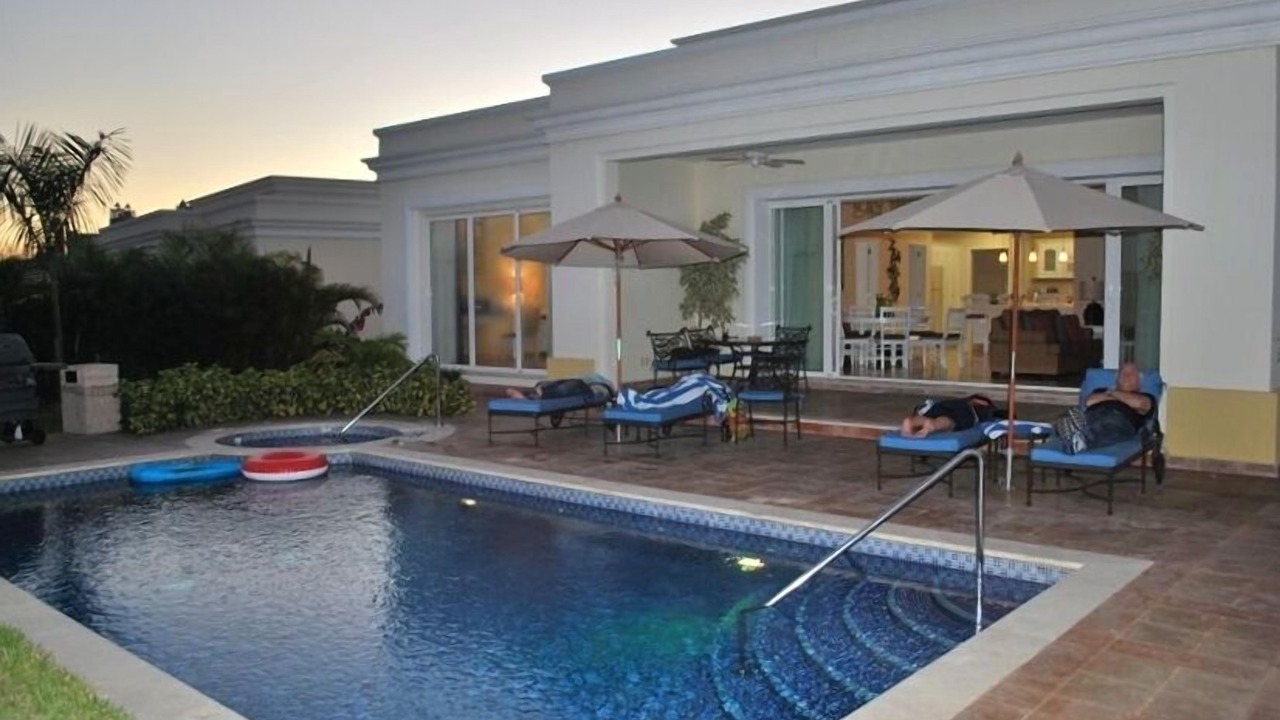 Photo of Outdoor in Cerritos