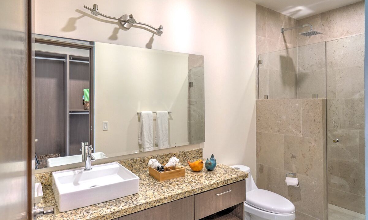 Photo of Bathroom in Romantic Zone