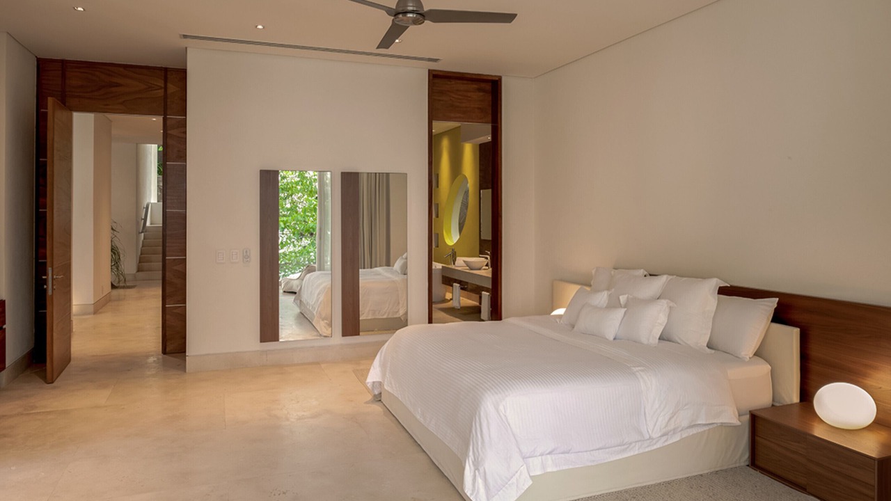 Photo of Bedroom in South Shore Hotel Area