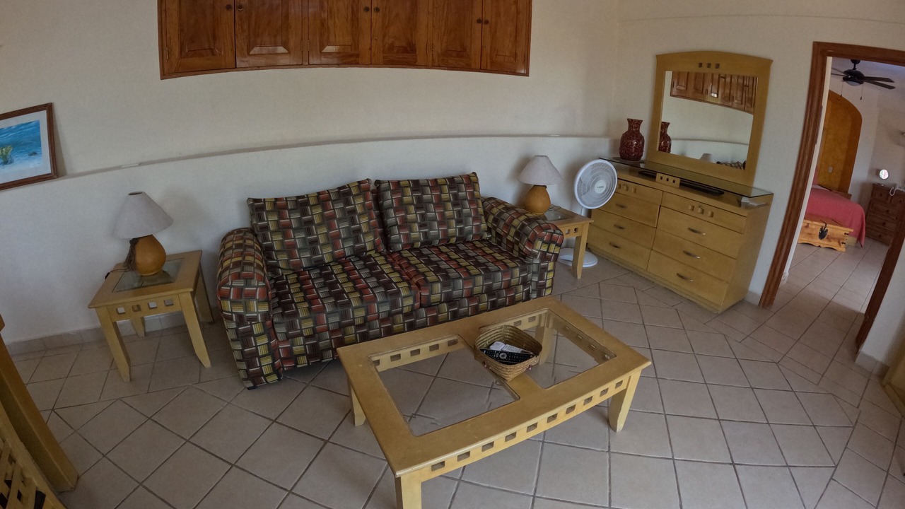 Photo of Livingroom in South Shore Hotel Area