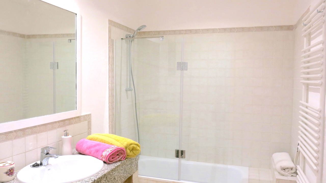 Photo of Bathroom in Campos
