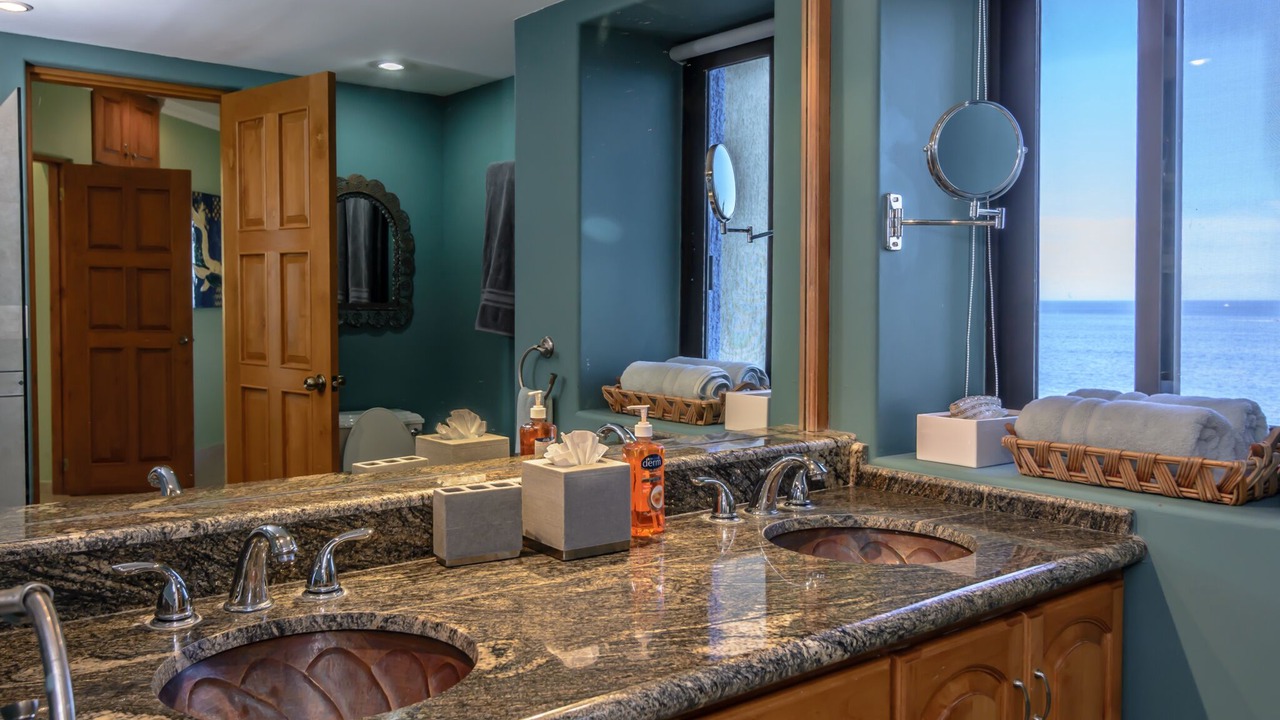 Photo of Bathroom in Cabo Bello
