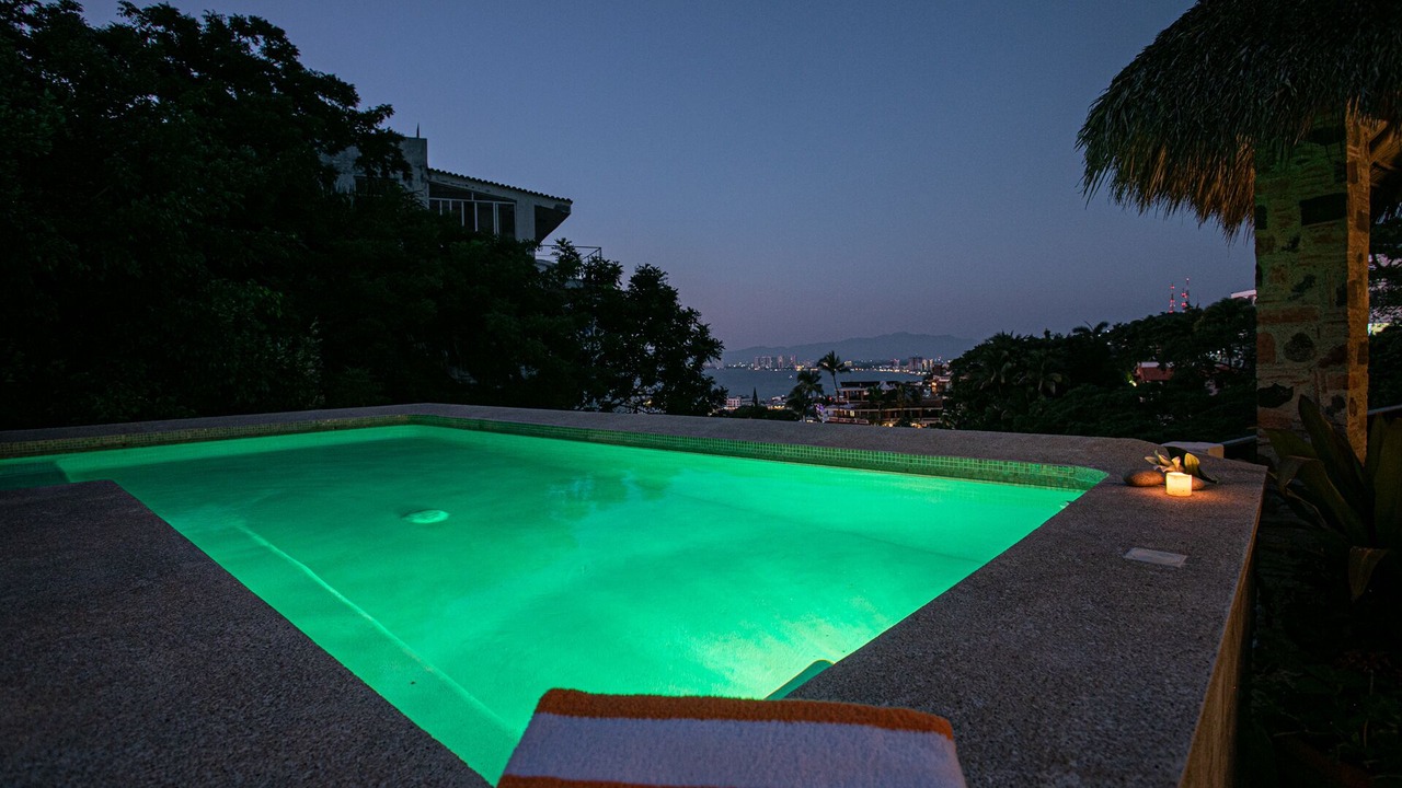 Photo of Outdoor in Romantic Zone