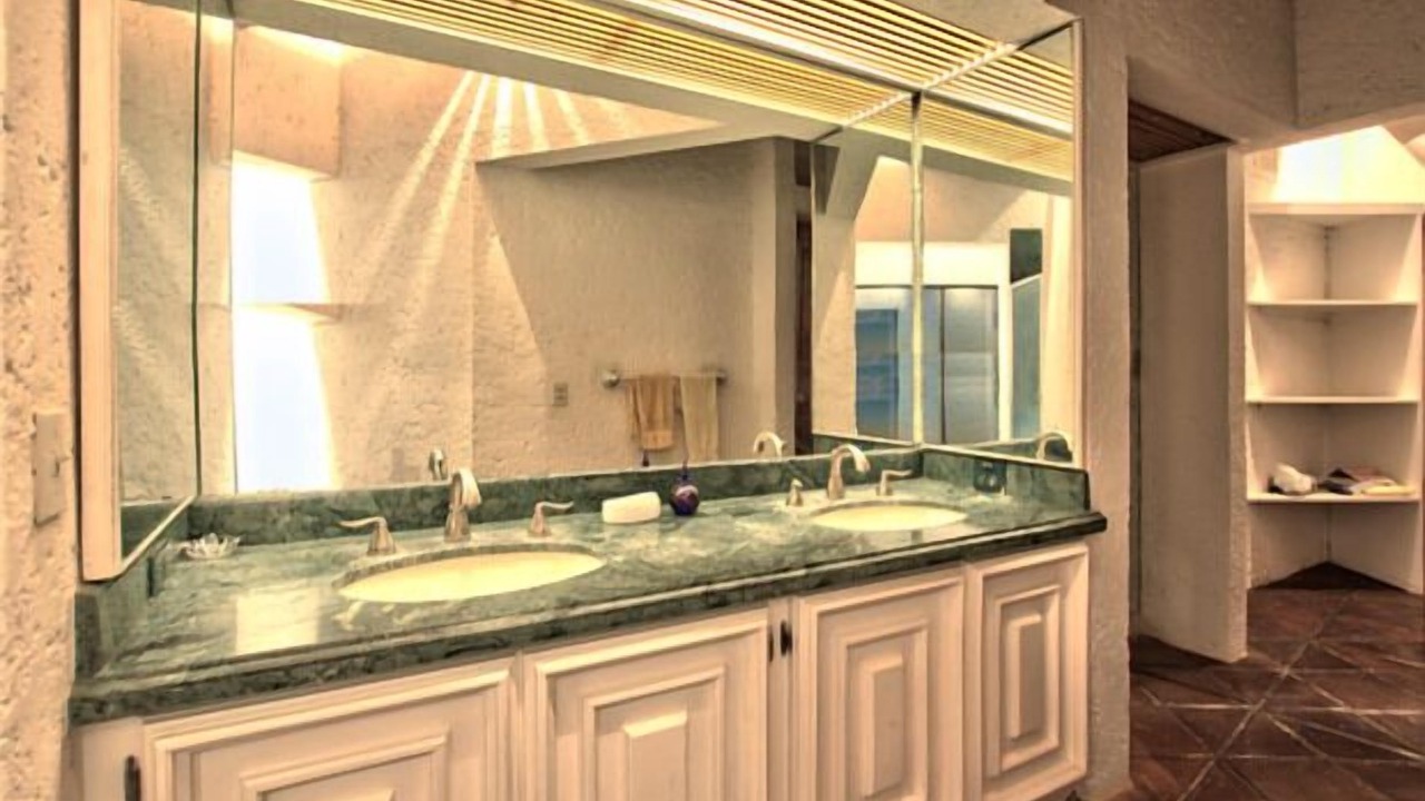 Photo of Bathroom in La Fonda