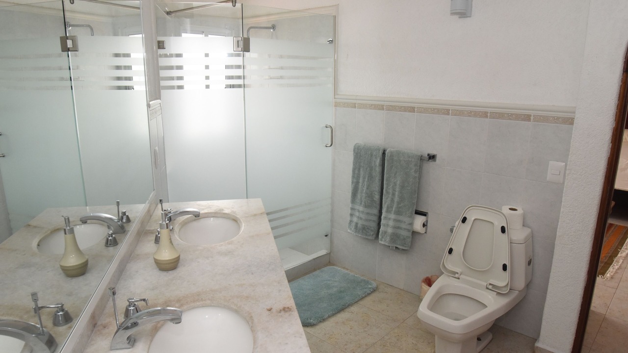 Photo of Bathroom in Peninsulas de Santiago