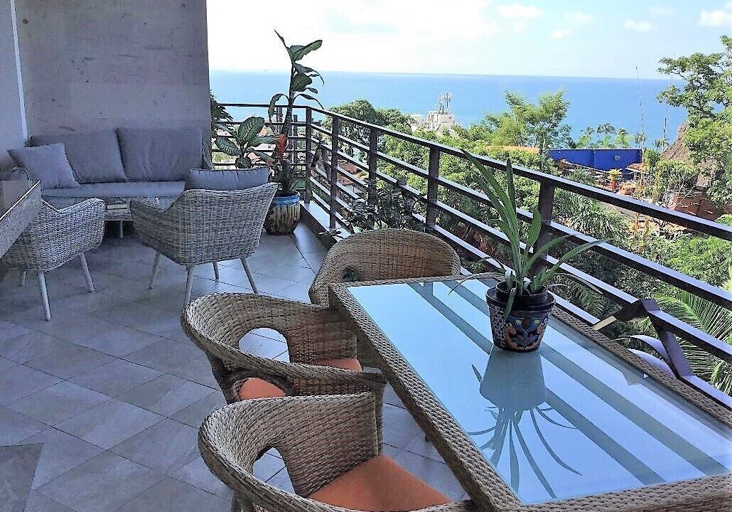 Photo of Outdoor in Romantic Zone