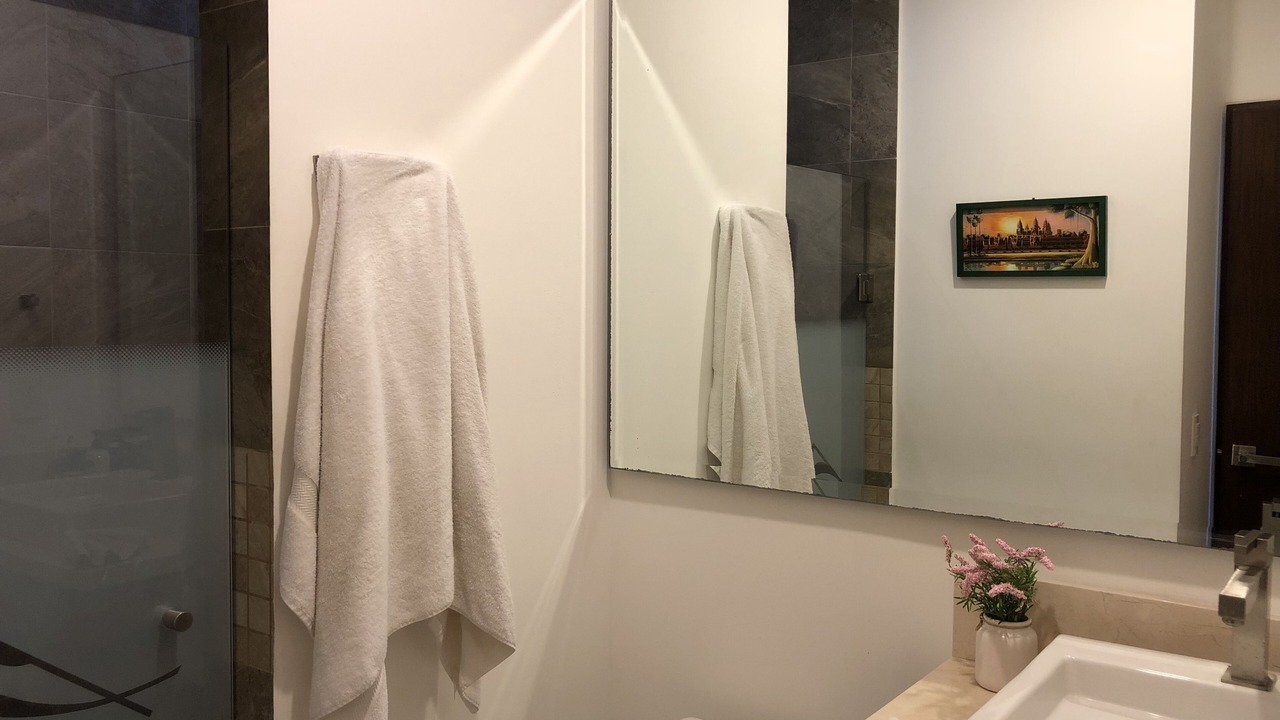 Photo of Bathroom in Romantic Zone