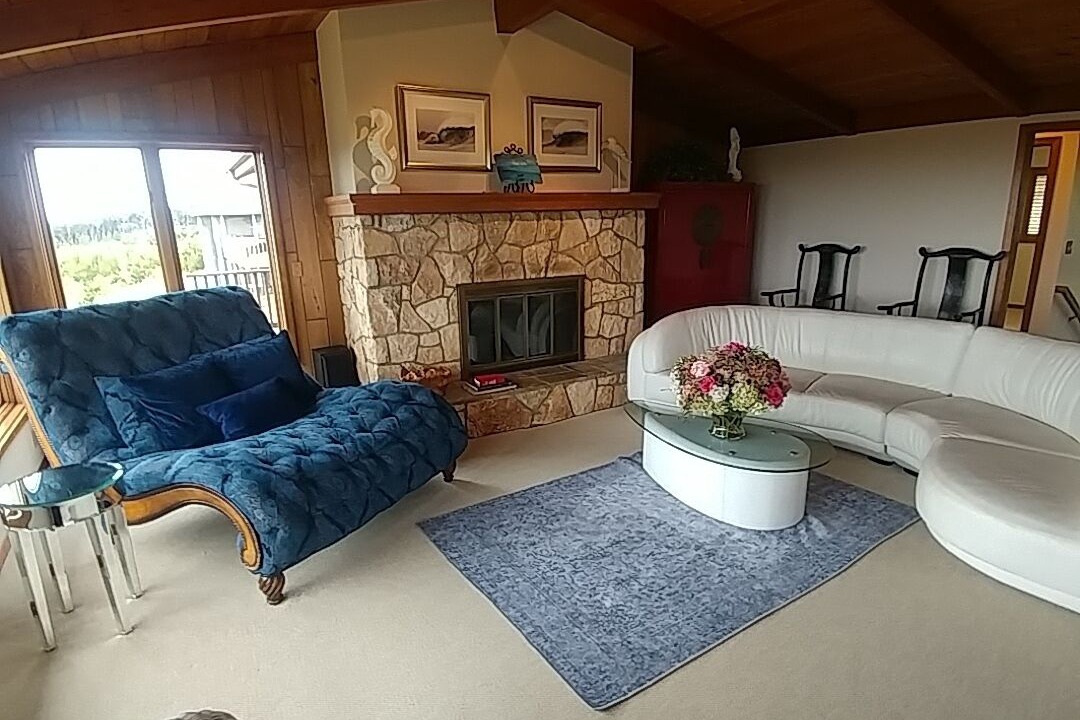 Photo of Livingroom in Warrenton