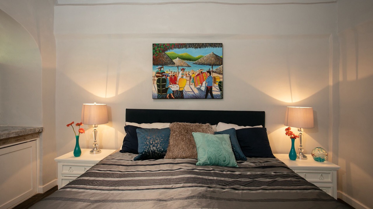 Photo of Bedroom in South Shore Hotel Area