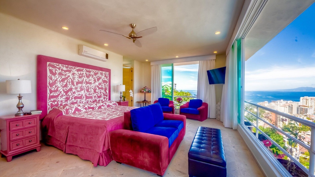 Photo of Bedroom in Romantic Zone