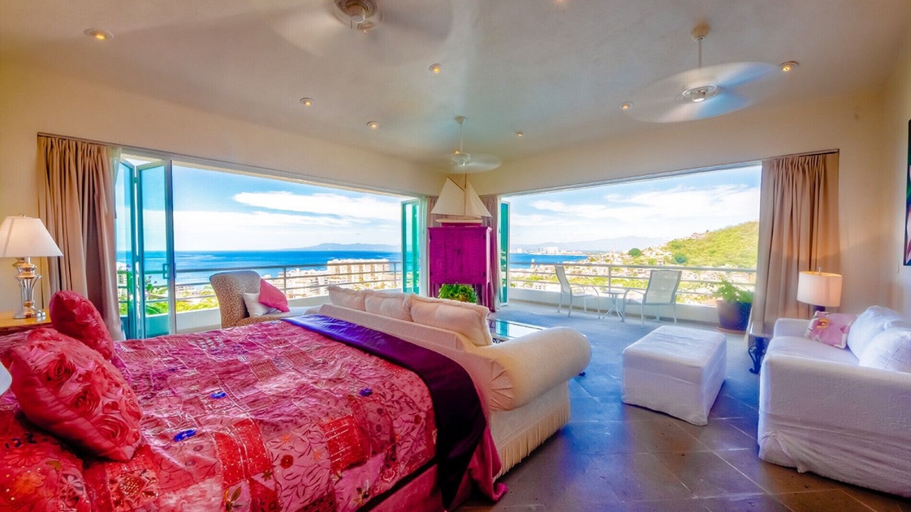 Photo of Bedroom in Romantic Zone