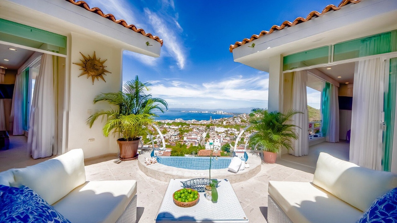 Photo of Outdoor in Romantic Zone
