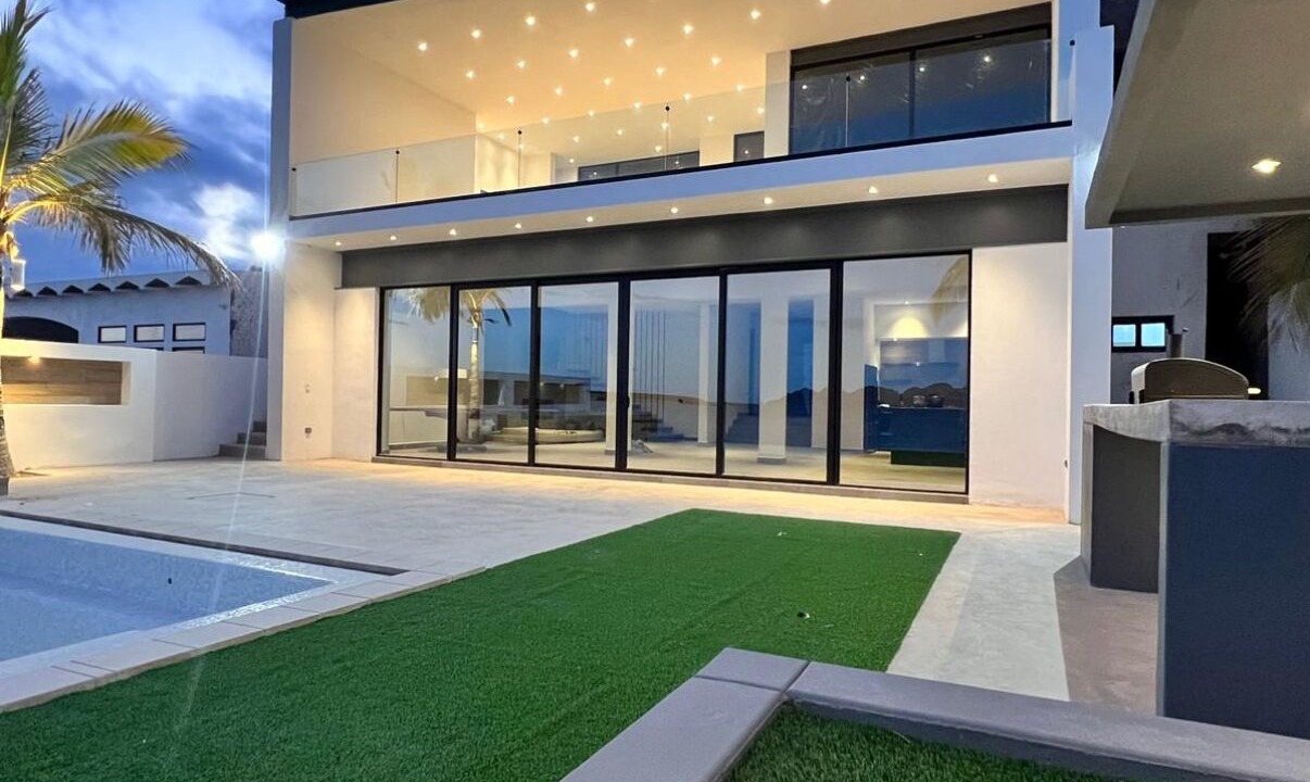 Photo of Outdoor in San Carlos