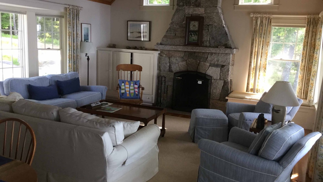Photo of Livingroom in Blue Hill