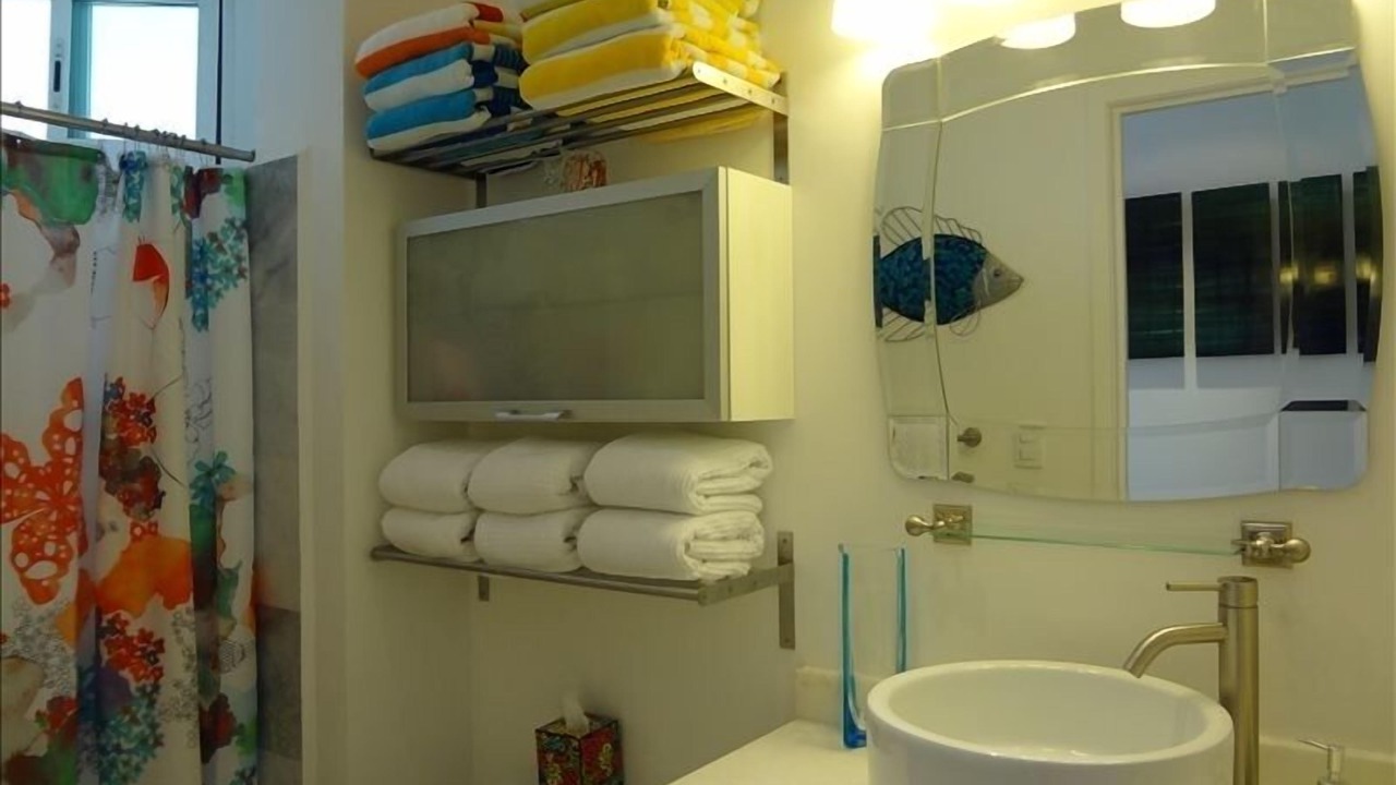 Photo of Bathroom in Flamingos